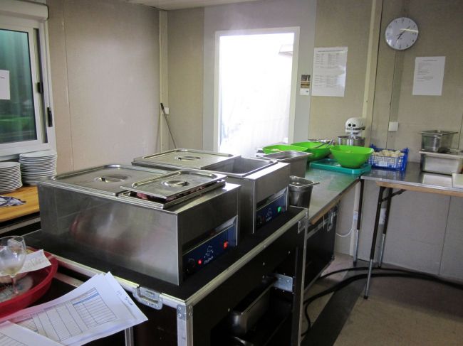 Location du matériel de cuisine pour préparer les repas